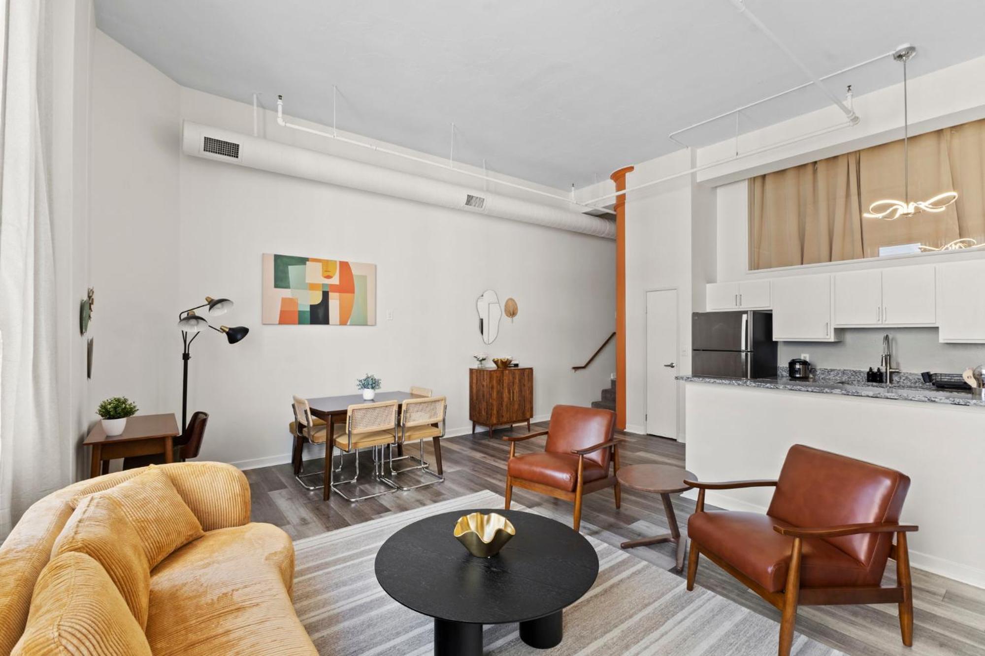 Indy Metro Stay - Sleeps 8 - Skywalk Access - Monument Circle Indianapolis Exterior foto