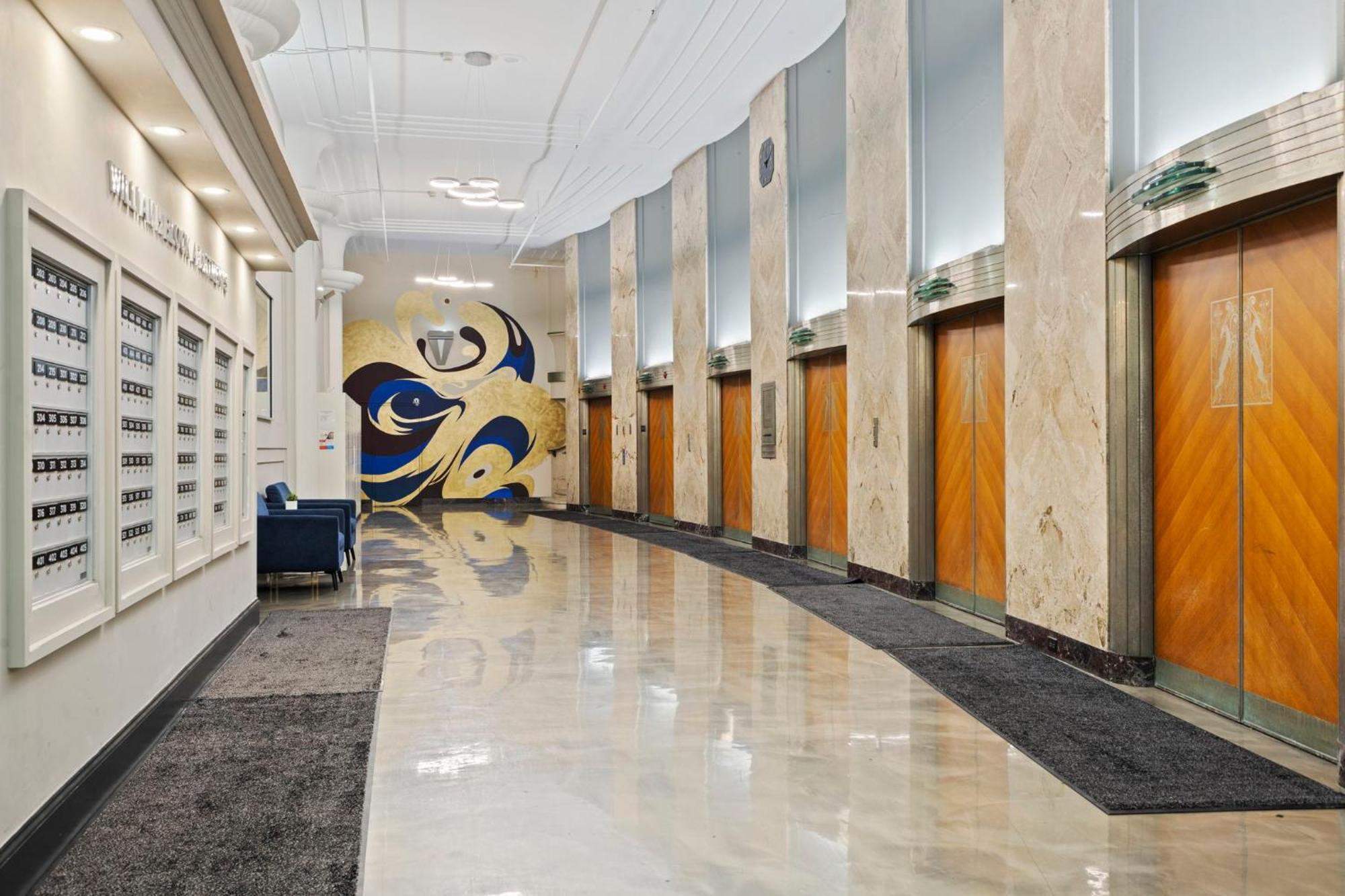 Indy Metro Stay - Sleeps 8 - Skywalk Access - Monument Circle Indianapolis Exterior foto