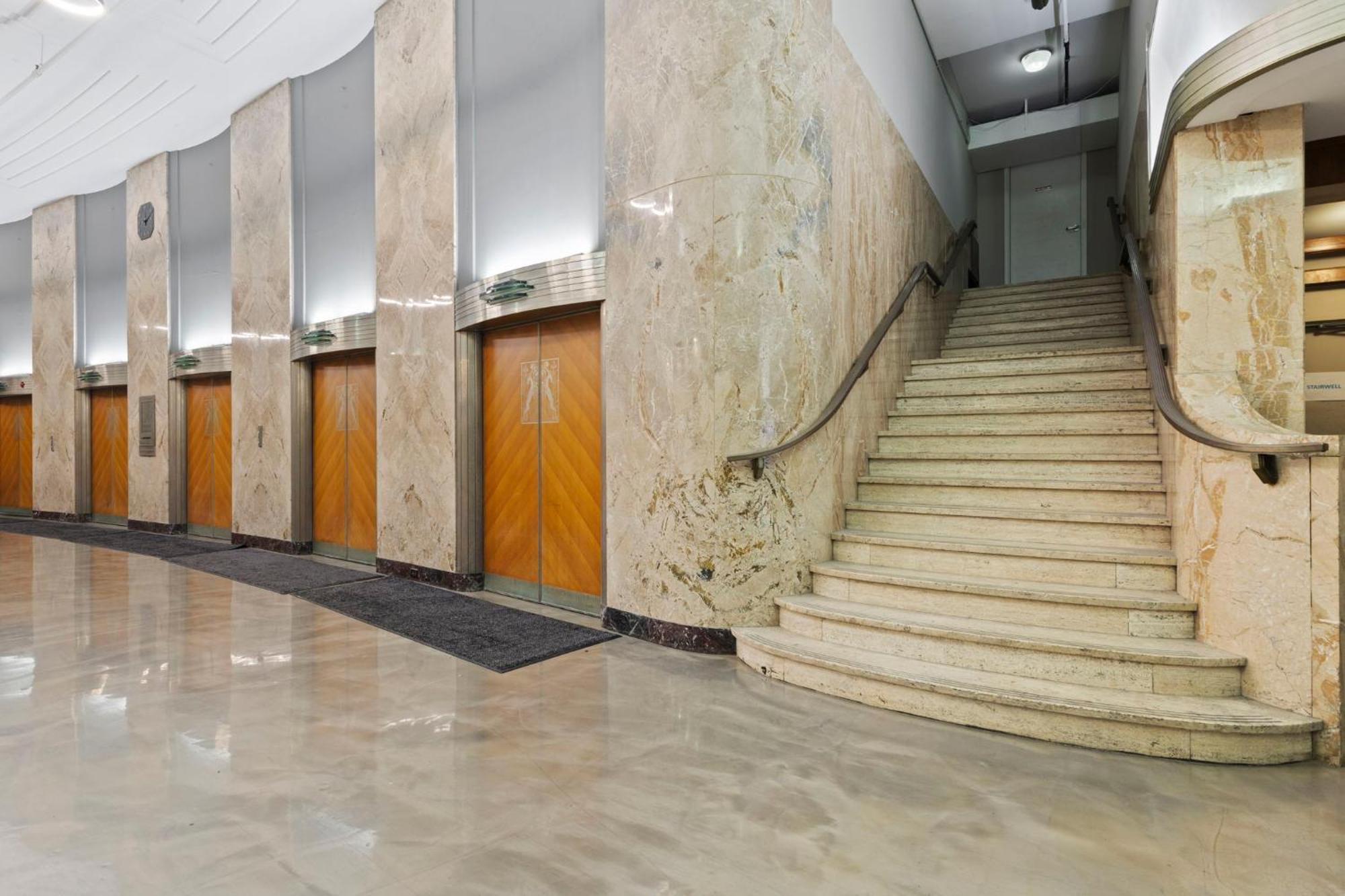 Indy Metro Stay - Sleeps 8 - Skywalk Access - Monument Circle Indianapolis Exterior foto