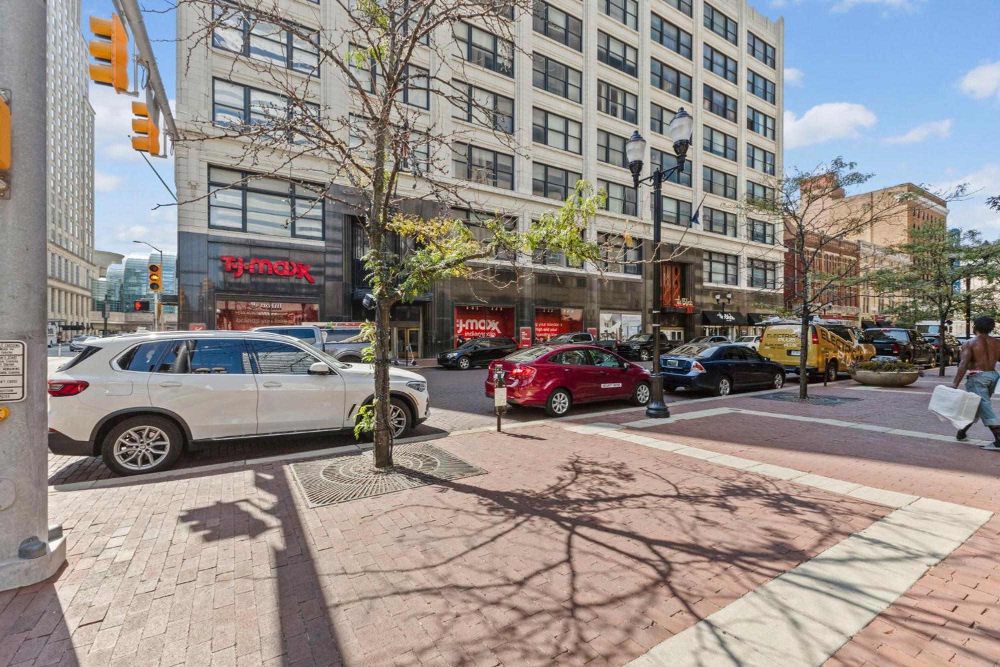 Indy Metro Stay - Sleeps 8 - Skywalk Access - Monument Circle Indianapolis Exterior foto