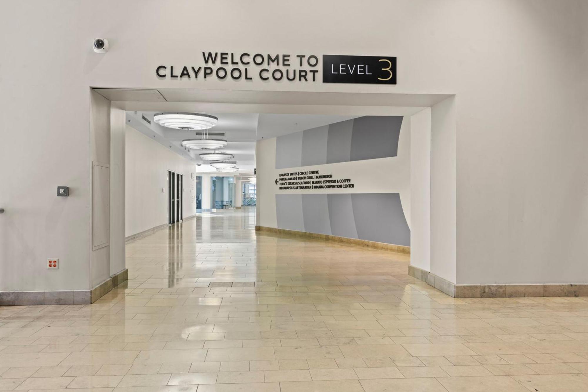 Indy Metro Stay - Sleeps 8 - Skywalk Access - Monument Circle Indianapolis Exterior foto
